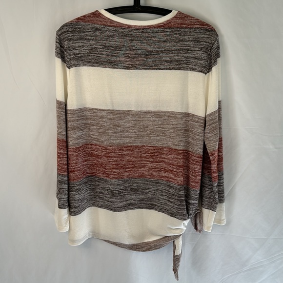 Two (2) Color Block Sweaters - Picture 4 of 8